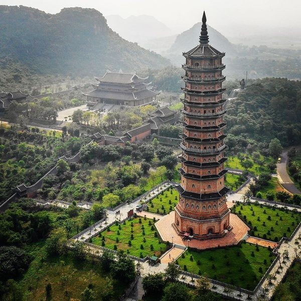 Bái Đính - Tràng An - Hang Múa 2N1Đ - Bái Đính về đêm (có thuyết pháp của Thầy)