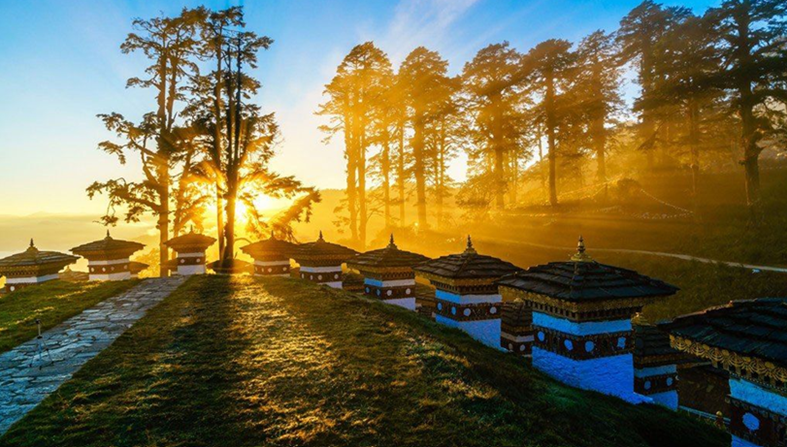 BAY THẲNG TỚI BHUTAN - VƯƠNG QUỐC HẠNH PHÚC NHẤT THẾ GIỚI THAM DỰ LỄ HỘI CẦU NGUYỆN HÒA BÌNH TOÀN CẦU