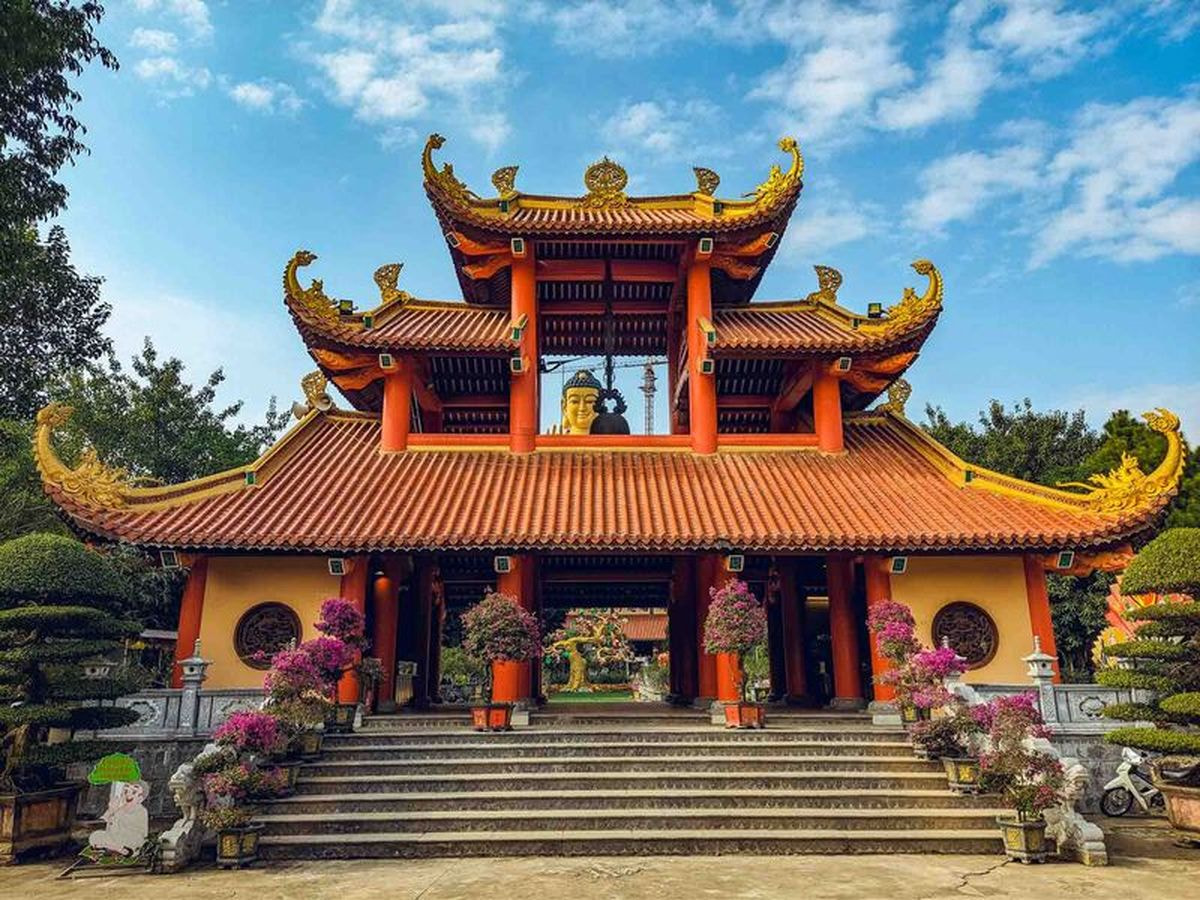 Chương Trình CHÙA KHAI NGUYÊN- ĐỀN ỨNG THIÊN 