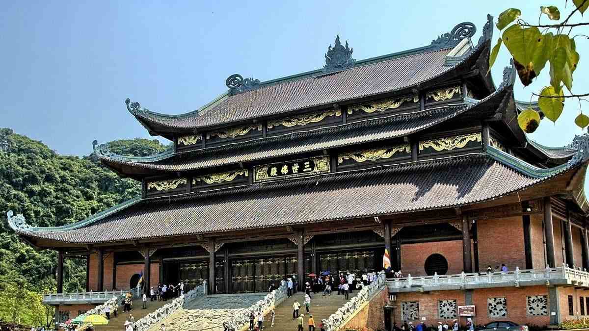TOUR BÁI ĐÍNH-TRÀNG AN -HANG MÚA-1 NGÀY – KHỞI HÀNH HÀNG NGÀY